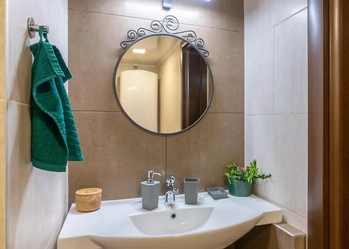 Center Apartment, Walk To & Sea Garden Διαμέρισμα